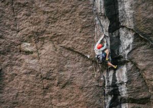 BORN FROM THE CLIMBING LIFE. Serie escalada Black Diamond